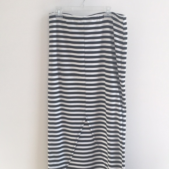 Lily White Dresses & Skirts - Lily White Tulip style Maxi Skirt